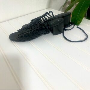 New Look Women’s Ankle Strap Block Heel Sandals Size 5.5 in Black Round Toe